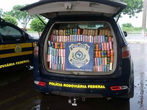 Polícia apreende cerca de 500 kg de cocaína em rodovia de MS (Foto: Divulgação/PRF)