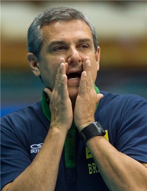 José Roberto Guimarães técnico Brasil x Canadá Mundial feminino de vôlei (Foto: Divulgação / FIVB)