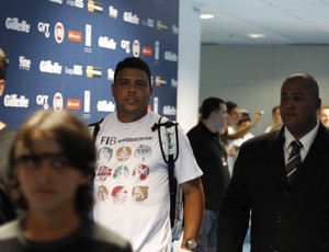 Ronaldo no Jogo contra a pobreza na arena (Foto: Diego Guichard/GLOBOESPORTE.COM)