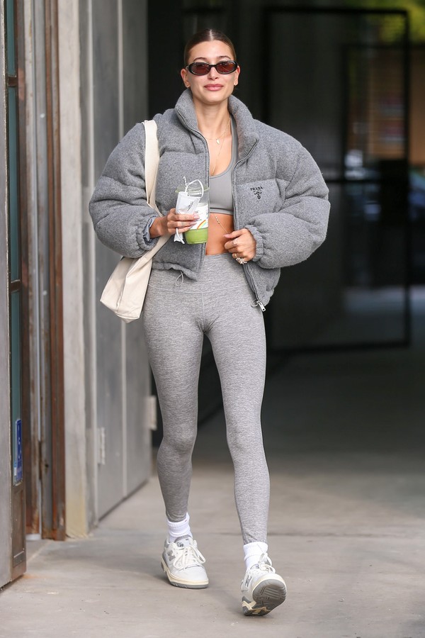 LOS ANGELES, CA - JANUARY 08: Hailey Bieber is seen on January 08, 2022 in Los Angeles, California.  (Photo by Bellocqimages/Bauer-Griffin/GC Images) (Foto: GC Images)