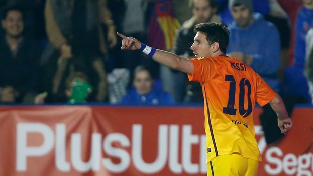 Messi gol Barcelona x Levante (Foto: AFP)