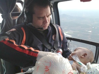 Bebê só poderia ter sido resgatado em helicóptero com UTI móvel, diz governo (Foto: Governo do Estado do Ceará/Divulgação)