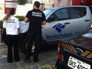 Polícia cumpre 10 mandados de busca e apreensão. (Foto: Divulgação/ Receita Federal)