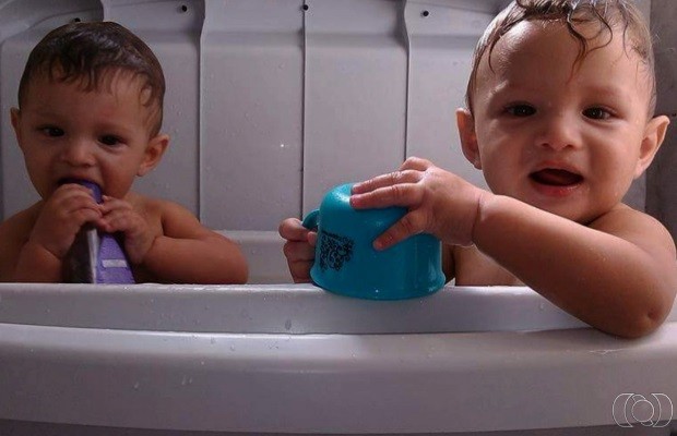 Pai de bebês gêmeos espancados até a morte pede punição: 'É um monstro' em Goiás (Foto: Reprodução/TV Anhanguera)