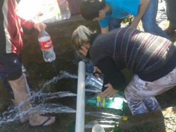 Sanepar informou não ter previsão para o retorno do abastecimento  (Foto: Catiana Calixto / G1)
