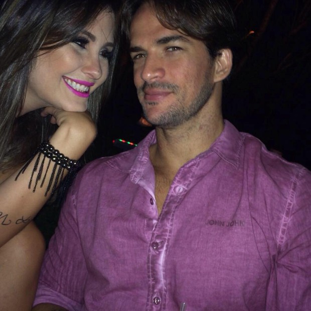 Thais Machado e Rodrigo Carvalho (Foto: Reprodução/Facebook) Thais Machado e Rodrigo Carvalho (Foto: Reprodução/Facebook)