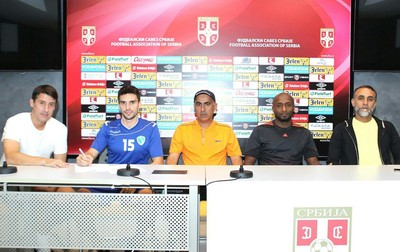 Rodrigo Pimpão assina com Emirates Club (Foto: Divulgação)