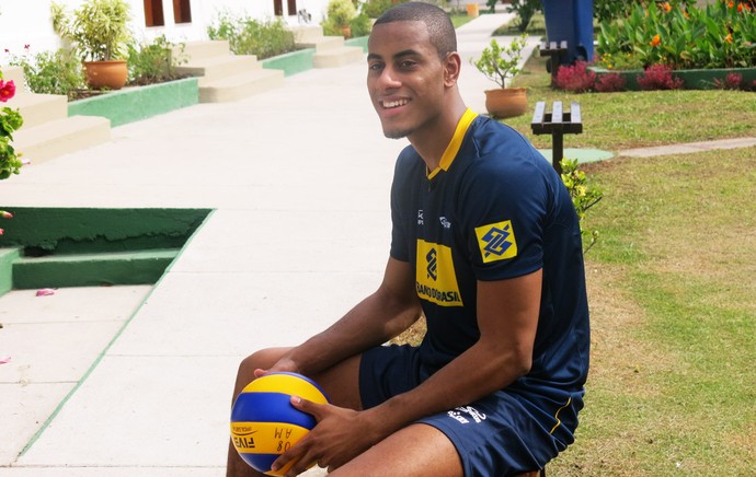 lucarelli treino  volei seleção brasileira  (Foto: Danielle Rocha)