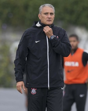 Contra o Santos, Tite tenta evitar maior jejum em clássicos no Timão