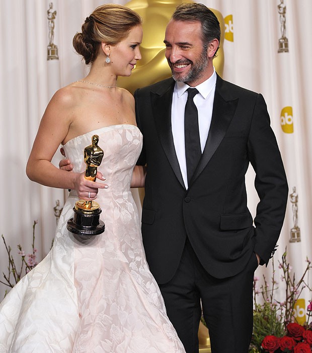 Jennifer Lawrence e Jean Dujardin (Foto: AP) Jennifer Lawrence e Jean Dujardin (Foto: AP)