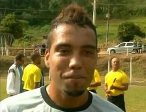 Bruno Martins, jogador do Santos de Nova Friburgo (Foto: Reprodução Inter TV Esporte)