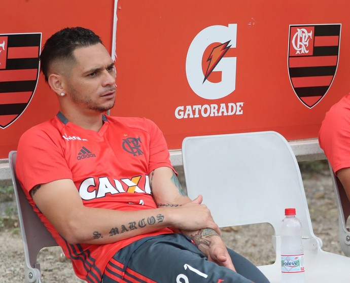 Jogadores do Flamengo entram na onda da vaquinha e fazem doações