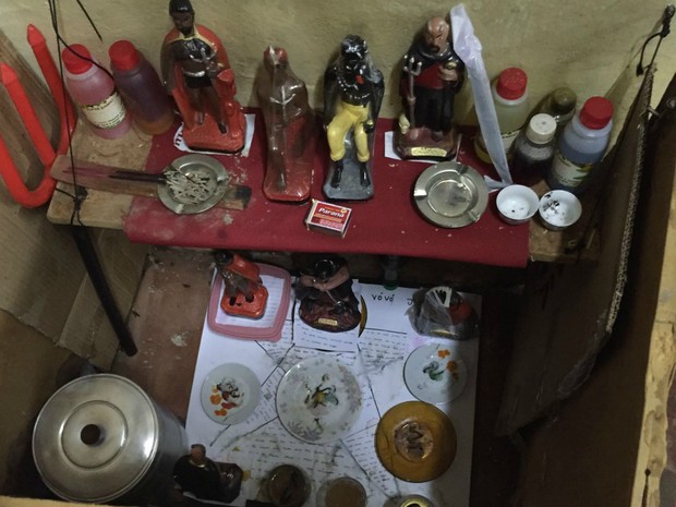 Objetos usados na tortura foram encontrados na casa dos tios presos  (Foto: Divulgação/ Polícia Civil de MS)