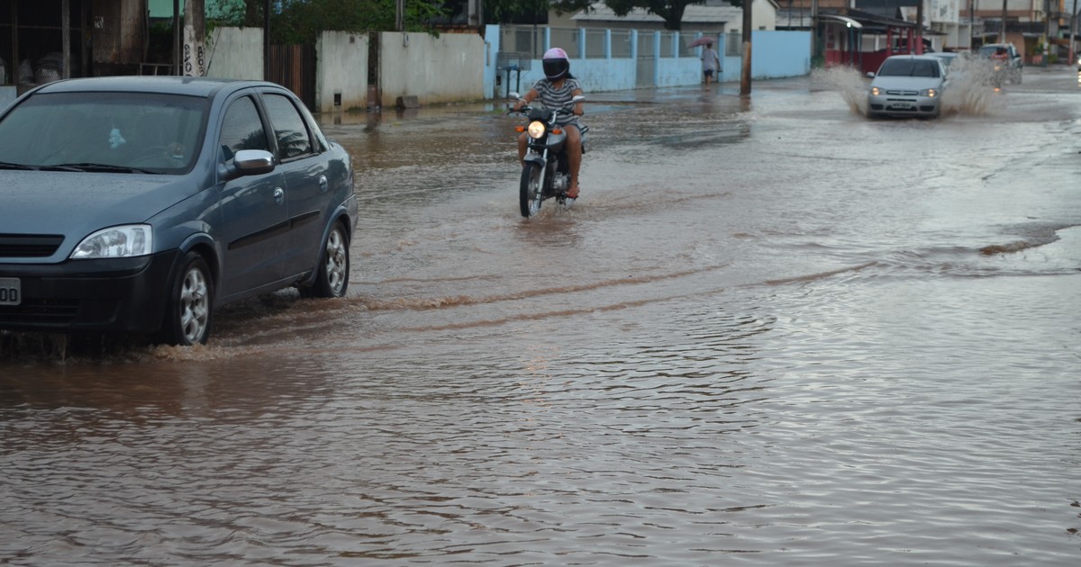 G Chuva Alaga Ruas E Avenidas Na Zona Oeste De Boa Vista Not Cias