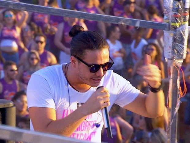 Wesley safadão, de ponta a ponta (Foto: Reprodução / TV TEM)