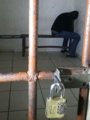 Outro falso médico foi preso em Caratinga (Foto: Ana Carolina Magalhães/ EPTV)