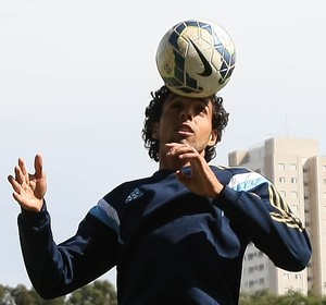 Diogo volta a treinar, e Gareca não dá pistas do time que enfrenta o Avaí