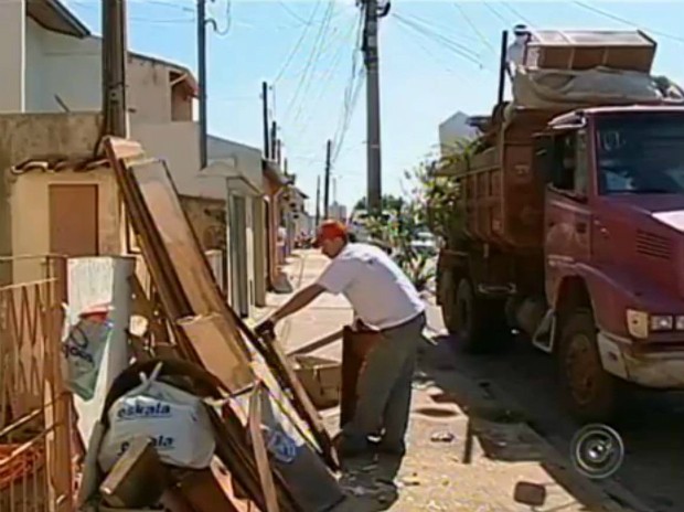 Cidade Limpa (Foto: Reprodução TV TEM)