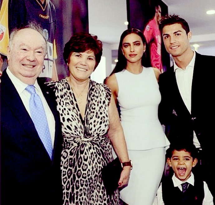 Cristiano Ronaldo com a família inauguração Museu filho (Foto: Reprodução / Instagran)