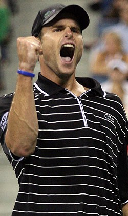 Roddick comemmorando um ponto - Divulgação (Foto: Arquivo)