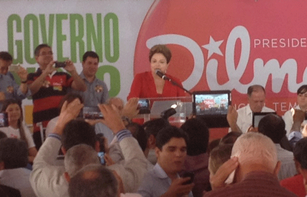 Depois de dar entrevista para rádios, Dilma teve agenda de campanha em Salvador (Foto: Henrique Mendes)