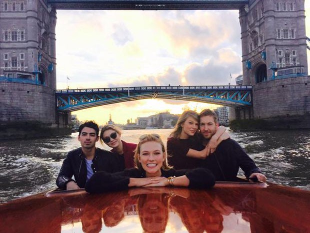 Joe Jonas, Gigi Hadid, Karlie Kloss, Taylor Swift e Calvin Harris em Londres, na Inglaterra (Foto: Instagram/ Reprodução)