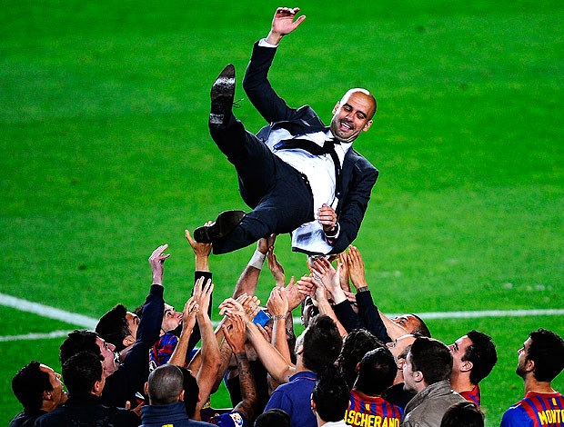 Pep Guardiola na festa de despedida do Barcelona no Camp Nou (Foto: Getty Images)