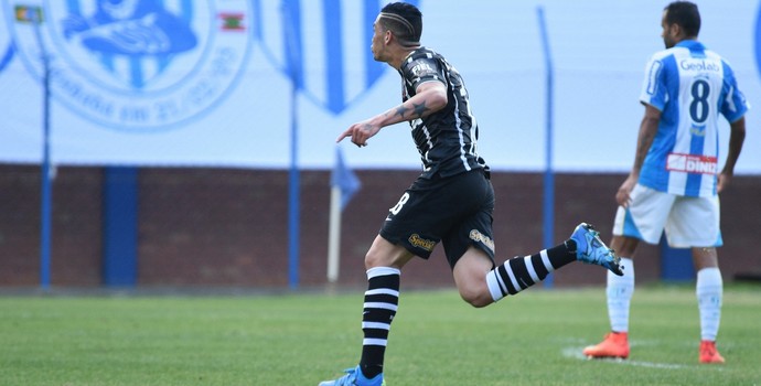 Luciano Corinthians (Foto: ANTÔNIO CARLOS MAFALDA/AGÊNCIA O DIA/ESTADÃO CONTEÚDO)