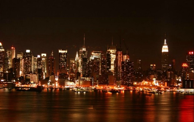 Vista noturna de Nova Iorque em trecho especulado para circuito (Foto: Divulgação)