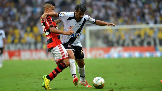 Everton e Douglas, Flamengo x Vasco (Foto: André Durão)