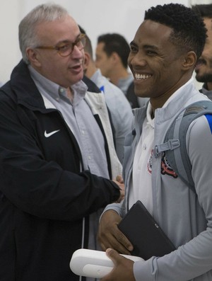Corinthians vende 17 jogadores na era Roberto e vive desmanche contínuo