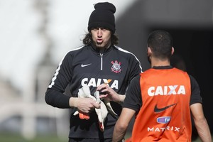 Gols sofridos fora de casa não tiram o sono de Cássio: 