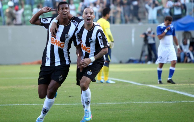 Jô e Tardeli comemoram, Altético-MG x Cruzeiro (Foto: Cristiane Mattos/Agência Estado)