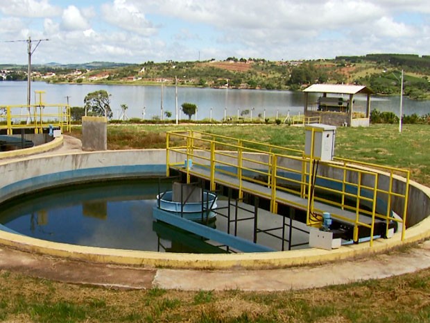 Bombas de estação de tratamento de esgoto estão queimadas em Boa Esperança (Foto: Reprodução EPTV)