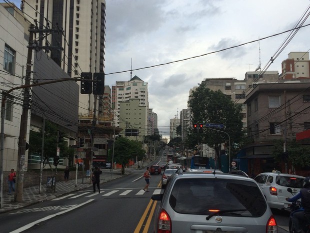 Mudança na Brigadeiro -  Avenida Brigadeiro Luís Antônio, sentido centro.  (Foto: Lívia Machado/G1)