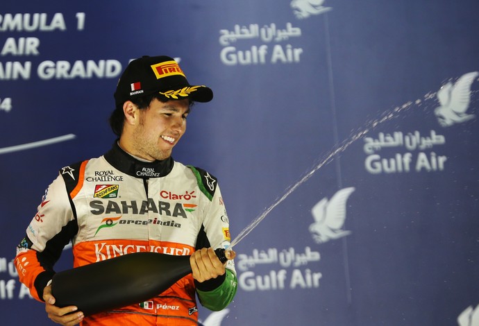 Com terceiro lugar no Bahrein, Sergio Pérez comemora fim do jejum de pódios na Fórmula 1 (Foto: Getty Images)