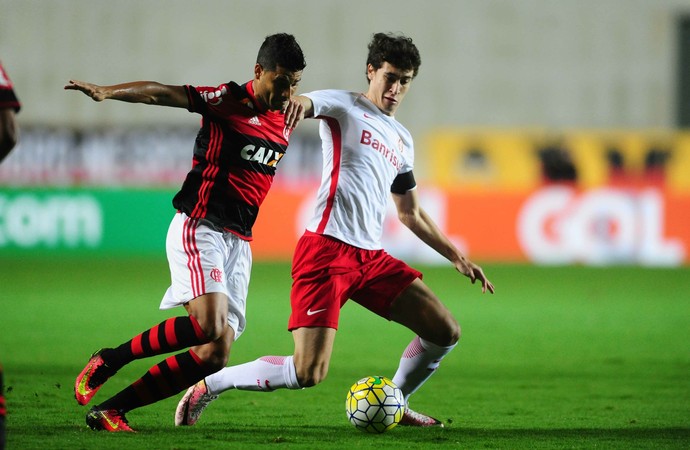 Rodrigo Dourado Ederson Inter Flamengo (Foto: Ricardo Duarte / Divulgação, Internacional) Rodrigo Dourado Ederson Inter Flamengo (Foto: Ricardo Duarte / Divulgação, Internacional)