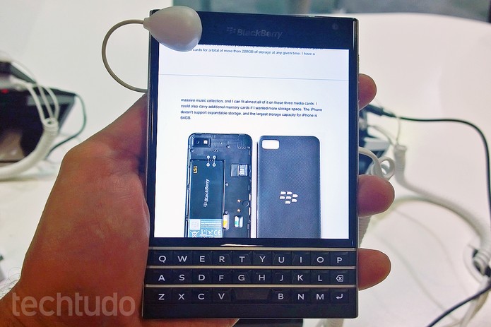 BlackBerry Passport tem um bom hardware (Foto: Fabrício Vitorino/TechTudo) BlackBerry Passport tem um bom hardware (Foto: Fabrício Vitorino/TechTudo)