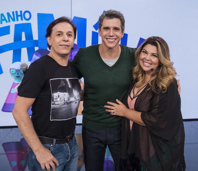 Marcio Garcia posa entre Tom Cavalcante e Fabiana Karla (Foto: João Cotta / TV Globo)