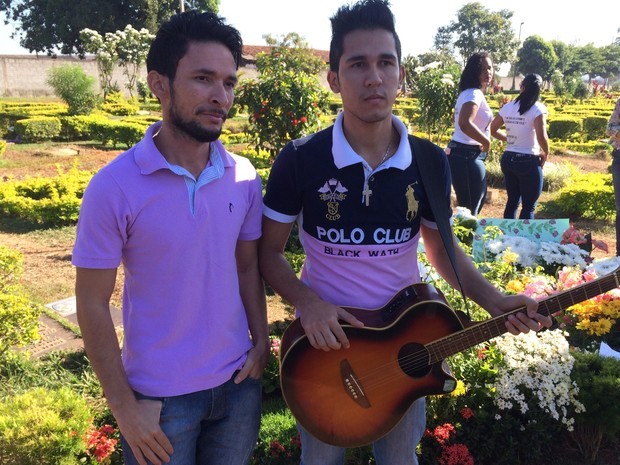 G1 - Equipe faz homenagem à namorada de Cristiano Araújo na web: 'Princesa'  - notícias em Goiás