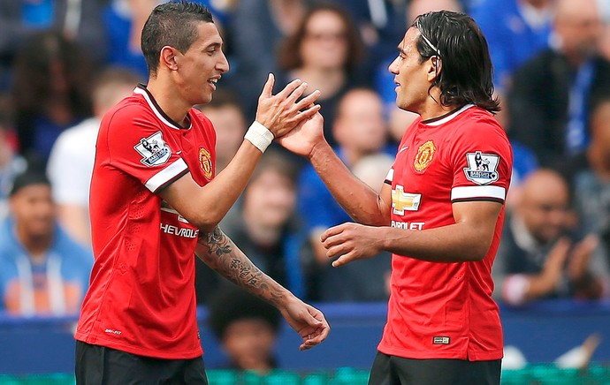 Di Maria e Falcao Garcia comemoração gol do Manchester United contra o Leicester (Foto: Agência Reuters)