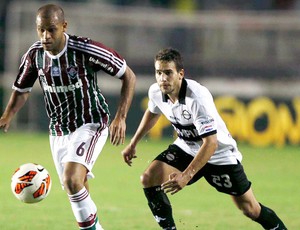 Carlinhos jogo Fluminense Olimpia (Foto: Photocamera)