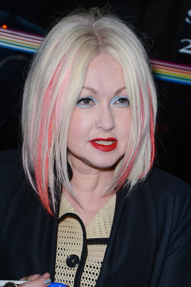EGO Perto de completar 60 anos, Cyndi Lauper revela sinais da idade