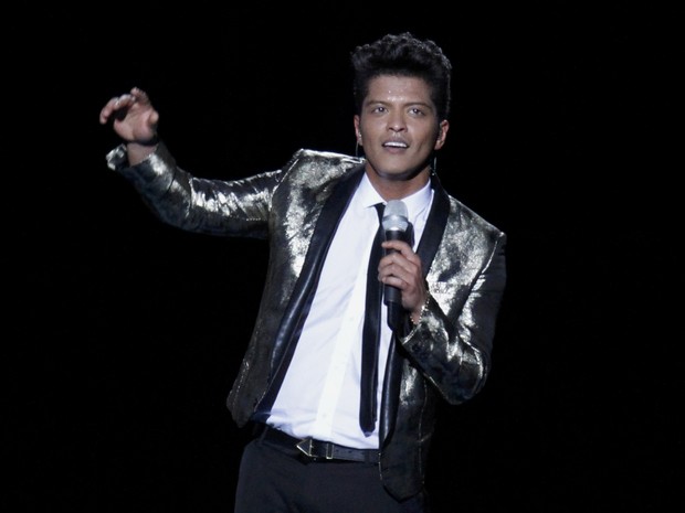 Bruno Mars canta no Super Bowl em Nova Jersey, nos Estados Unidos (Foto: Andrew Kelly/ Reuters)