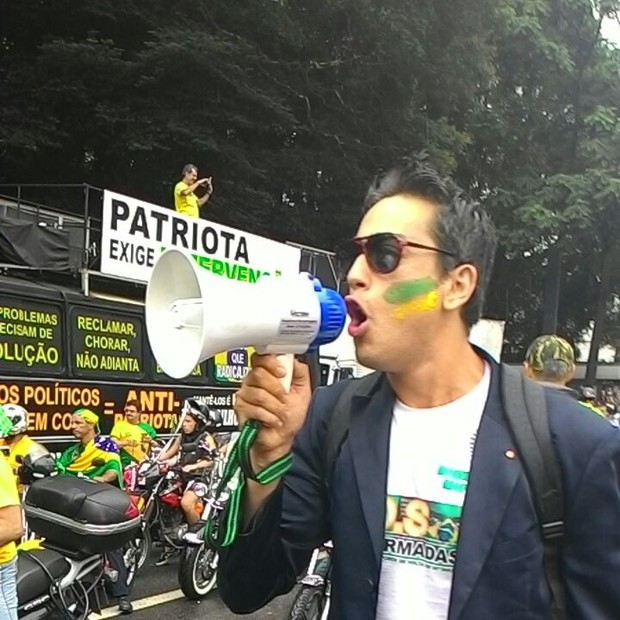 Fabio Pereira Simão, 37 anos, ex-militar, atualmente empresário. É um dos líderes do movimento pelo golpe militar. "Se a intervenção não acontecer até sexta, eu me mudo para os EUA" (Foto: Bruno Ferrari)