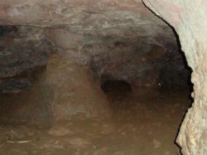 Existe a possibilidade de as ossadas encontradas nas cavernas serem pré-históricas  (Foto: Miguel Burei/ Arquivo pessoal)