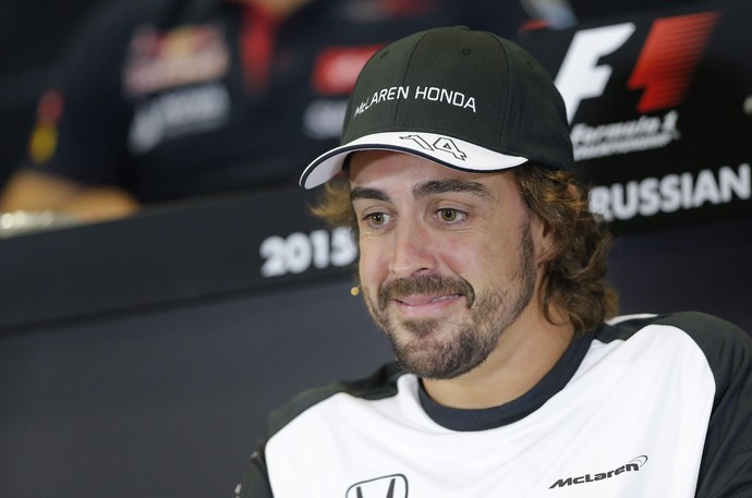 Fernando Alonso na coletiva de imprensa do GP da Rússia de Fórmula 1 (Foto: EFE) Fernando Alonso na coletiva de imprensa do GP da Rússia de Fórmula 1 (Foto: EFE)