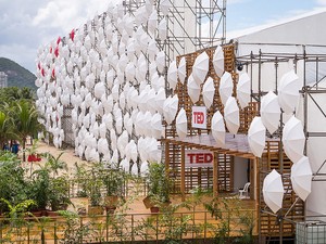Espaço para a conferência TED Global montado em frente ao hotel Copacabana Palace, no Rio (Foto: James Duncan Davidson/Divulgação)
