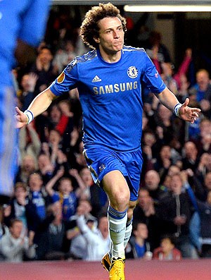 David Luiz gol Chelsea Basel (Foto: AFP)