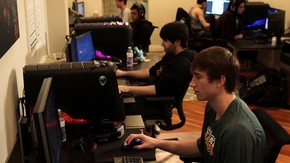 Fa De Lol Jogador Do Utah Jazz Ataca De Ator Na Web Para Promover Mundial Games Globoesporte Com